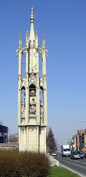 Datei:10 Spinnerin am Kreuz.jpg