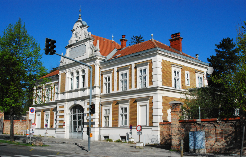 Datei:16 Wilhelminenspital Eingang Flötzersteig.jpg