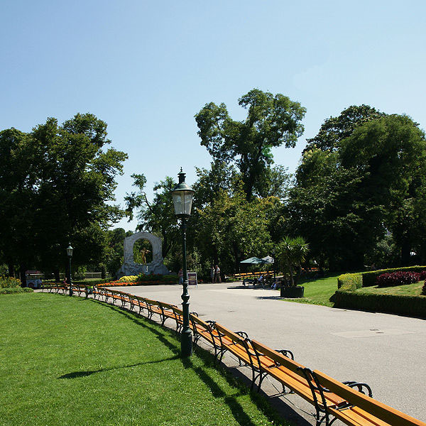 Datei:1 Stadtpark.jpg