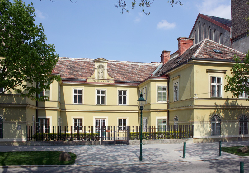 Datei:21 Marienheim.jpg