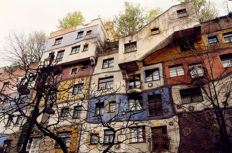 Datei:3 Hundertwasserhaus.jpg