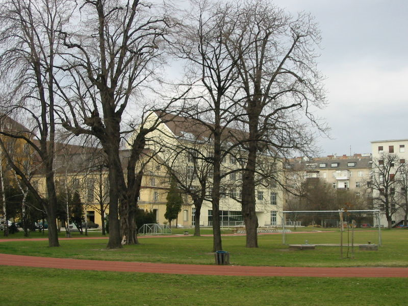 Datei:4 Theresianum Garten.jpg