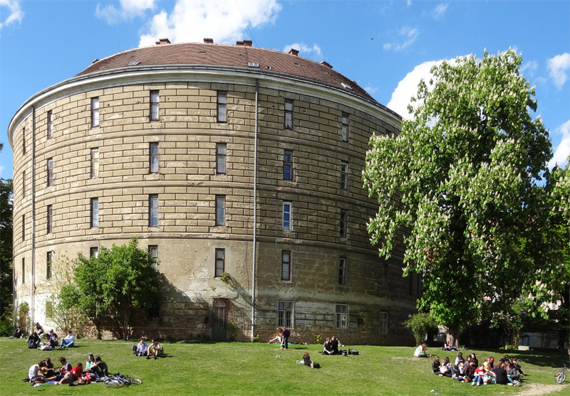 Datei:9 Narrenturm.jpg