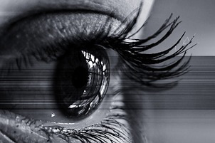 Datei:Beobachtendes Auge.jpg