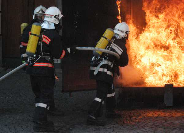 Datei:Feuerwehr Brand.jpg