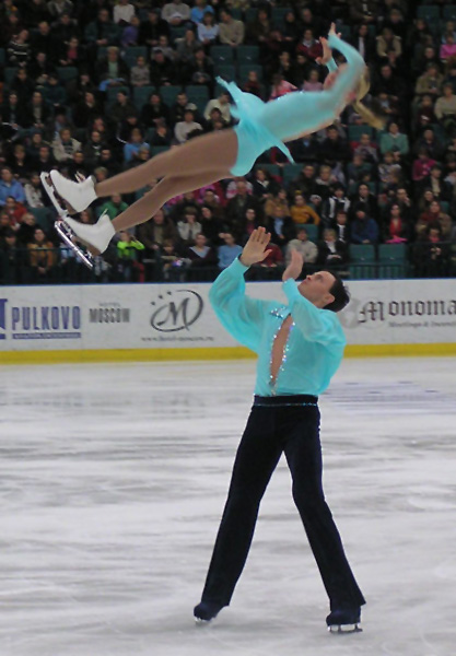 Datei:Geworfener Sprung im Paarlaufen.jpg