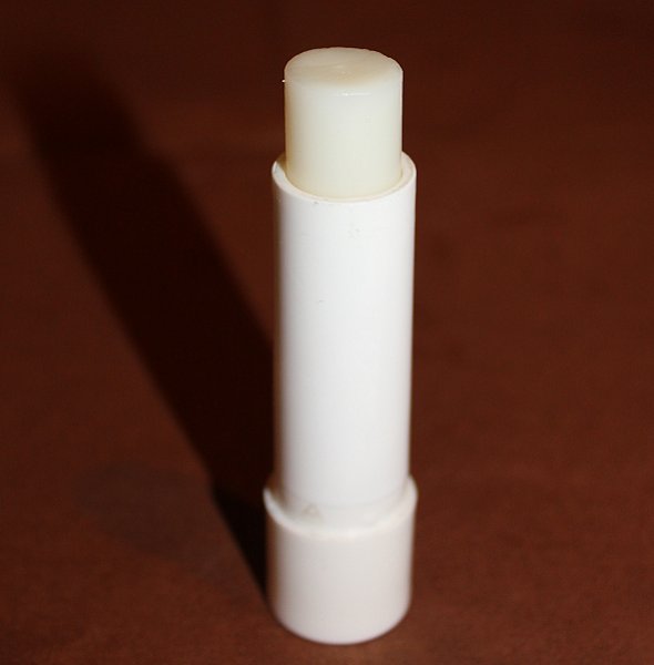 Datei:Lippenpflegestift.jpg