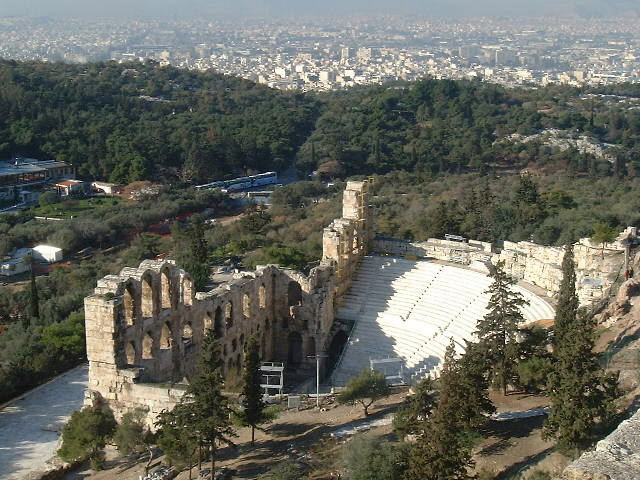 Datei:Odeon des Herodes.jpg