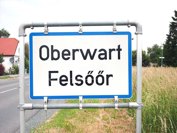 Datei:Ortsschild Oberwart.jpg
