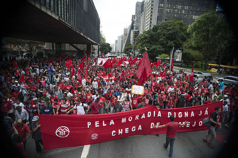 Datei:Proteste Brasilien.jpg
