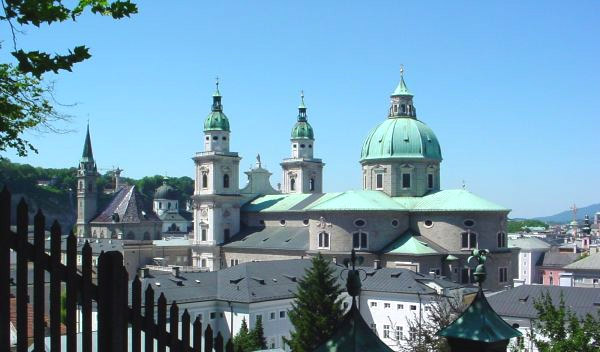 Datei:Salzburger Dom.jpg