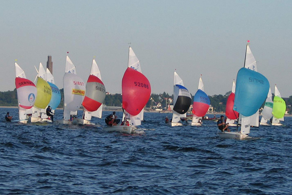 Datei:Segelregatta 420 Klasse.jpg