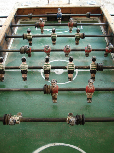 Datei:Tischfußball Portugiesischer Tisch.jpg