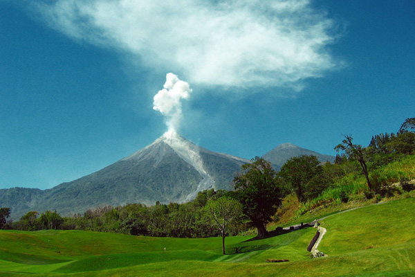 Datei:Vulkan Gase.jpg