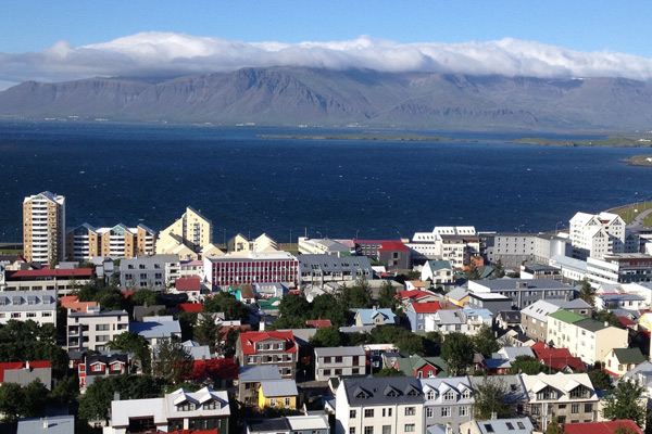 Datei:Vulkane Menschen.jpg