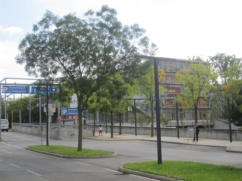 Datei:10 SMZ Süd Einfahrt.jpg