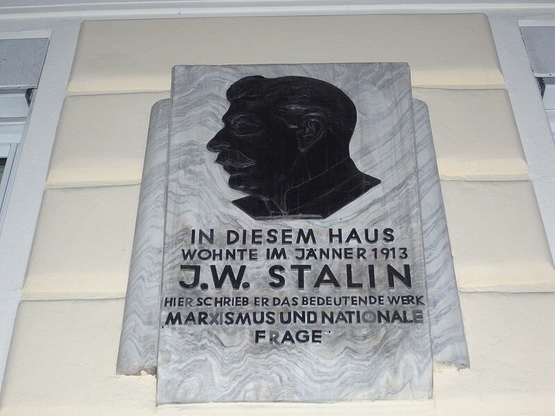 Datei:12 Gedenktafel Stalin.jpg