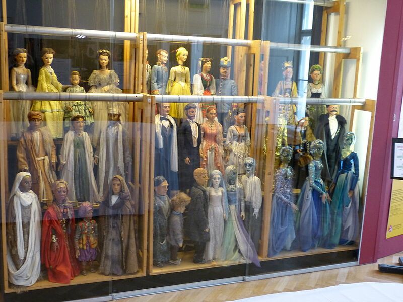 Datei:13 Marionettentheater Schönbrunn.jpg