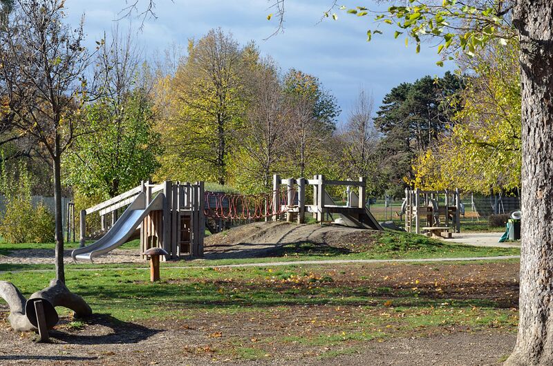 Datei:15 Auer Welsbach Park.jpg