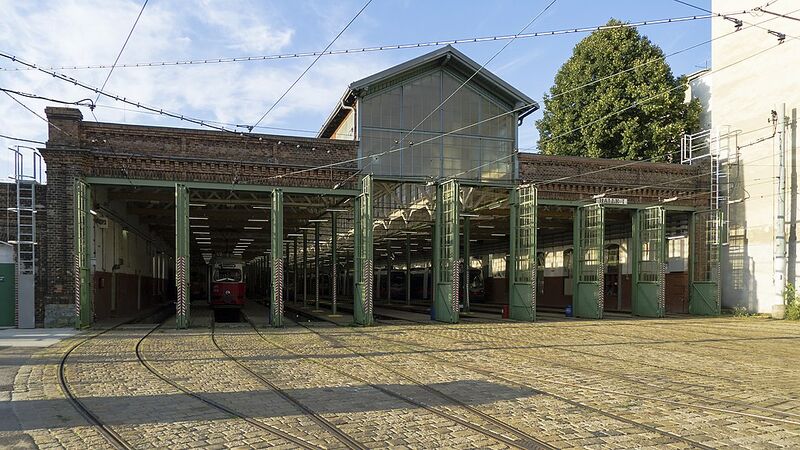 Datei:15 Remise Rudolfsheim.jpg