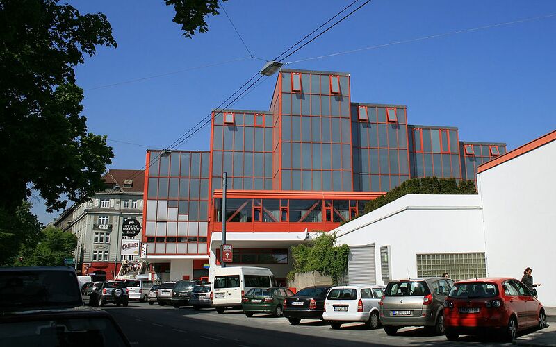 Datei:15 Stadthallenbad.jpg