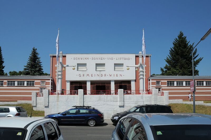 Datei:16 Kongreßbad.jpg