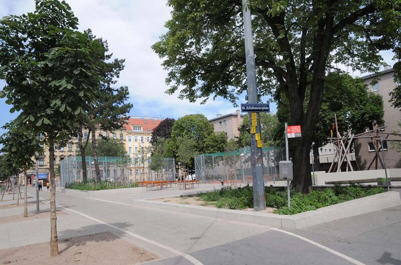 Datei:16 Schuhmeierplatz.jpg