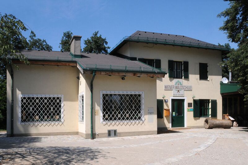 Datei:16 Waldschule.jpg