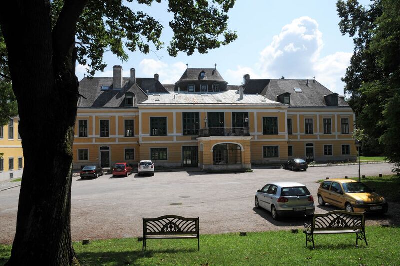 Datei:17 Schloss Neuwaldegg.jpg