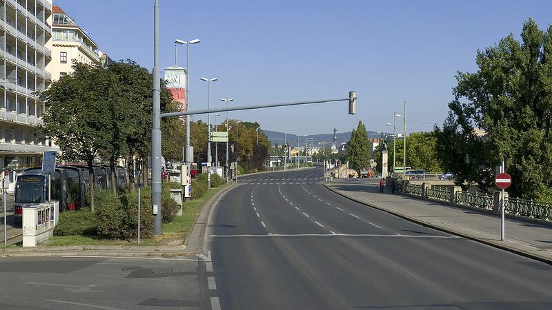 Datei:1 Franz-Josefs-Kai.jpg