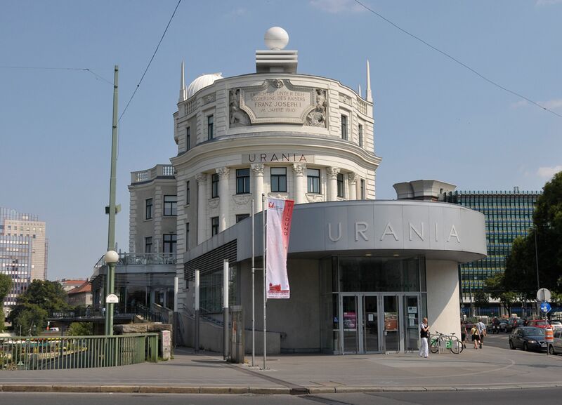 Datei:1 Urania.jpg
