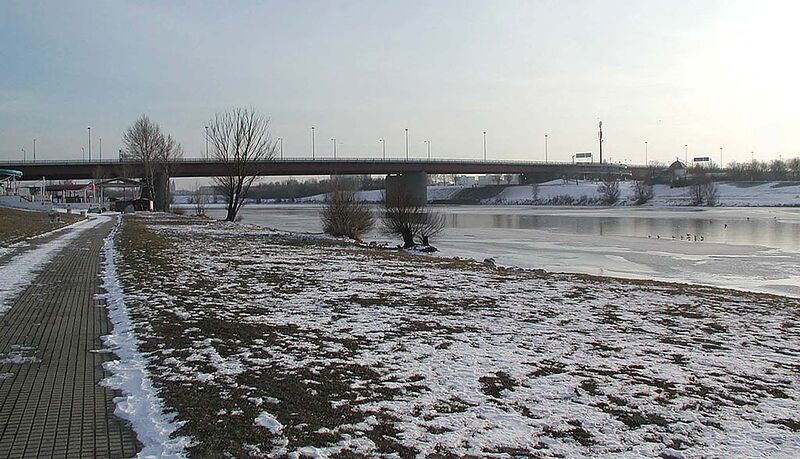 Datei:20 Brigittenauer Brücke.jpeg
