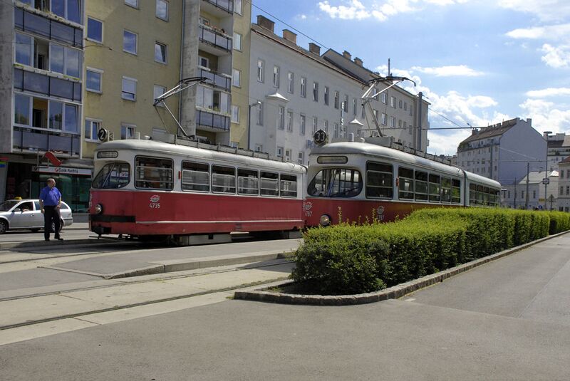Datei:20 Öffentliche Verkehrsmittel.jpg