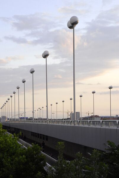 Datei:22 Reichsbrücke.jpg