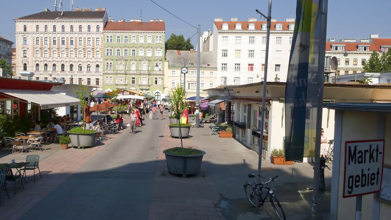 Datei:2 Karmelitermarkt.jpg