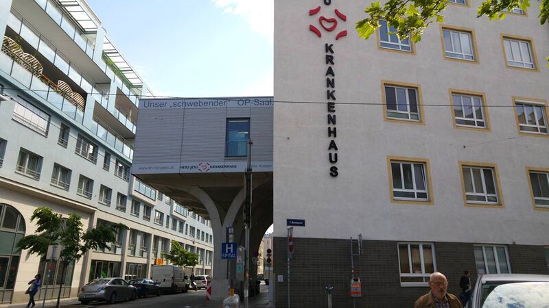 Datei:3 Herz-Jesu Krankenhaus OP.jpg