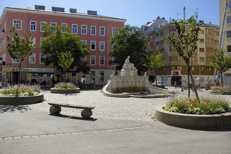 Datei:5 Siebenbrunnenplatz.jpg