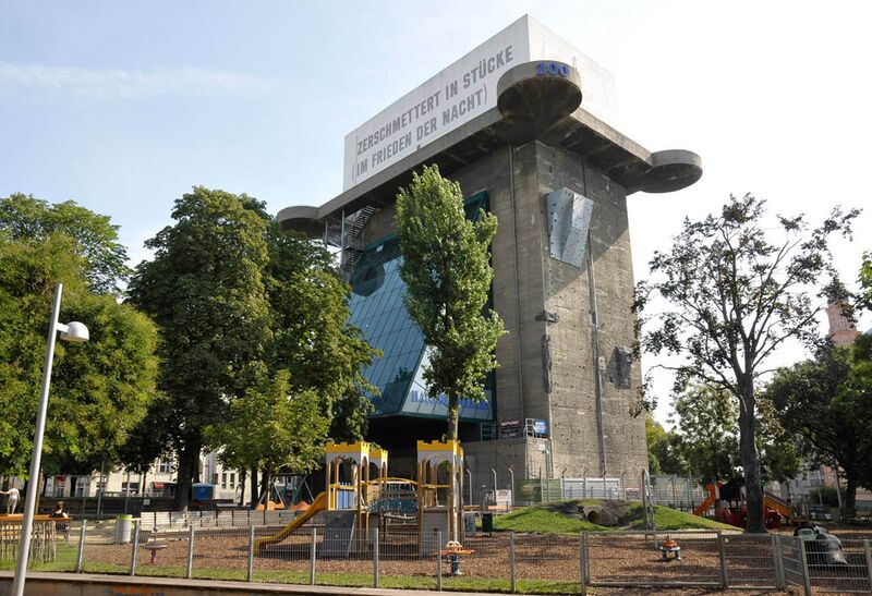 Datei:6 Flakturm Esterhazypark.jpg