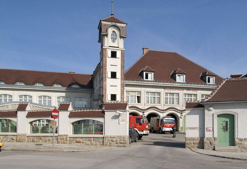 Datei:6 Hauptfeuerwache Mariahilf.jpg