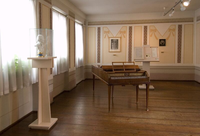 Datei:6 Zimmer im Haydnhaus.jpg