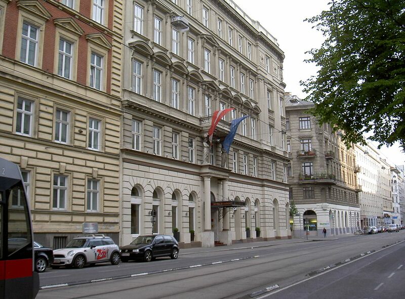 Datei:9 Althanstraße.jpg