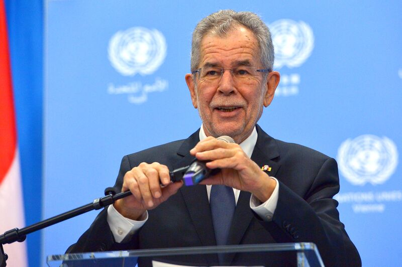 Datei:Alexander Van der Bellen BP.jpg