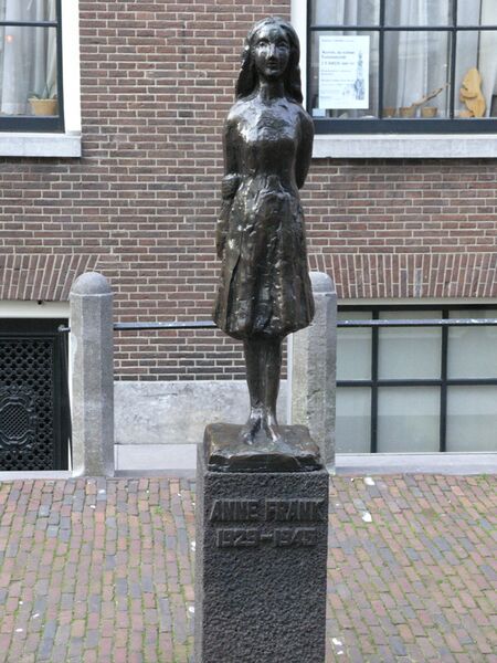 Datei:Anne Frank Denkmal.jpg