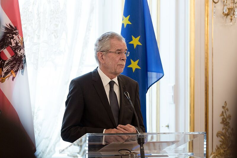 Datei:Bundespräsident Alexander Van der Bellen 2017.jpg