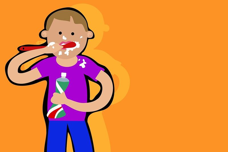 Datei:Cartoon Kind Zähneputzen.jpg