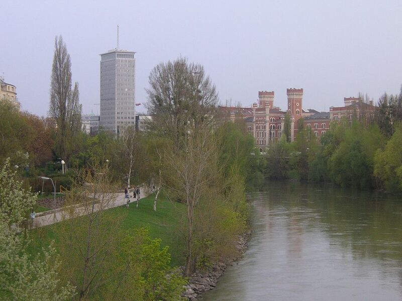 Datei:Donaukanal Roßauer Lände.jpg