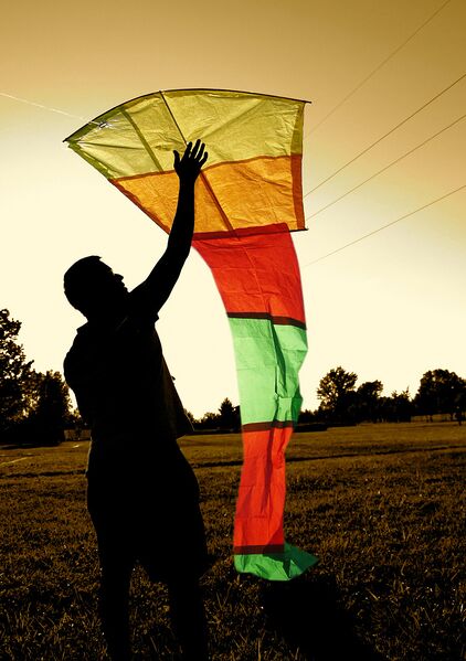 Datei:Drachen Starthilfe.jpg