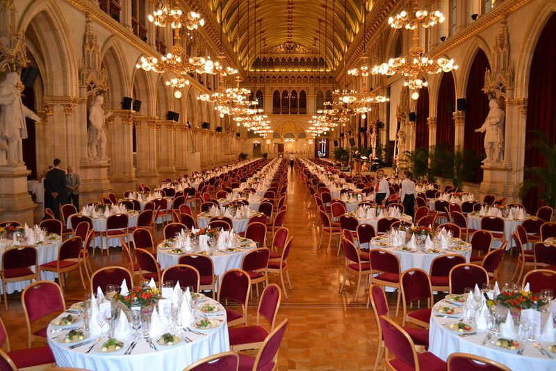 Datei:Festsaal Rathauses.jpg