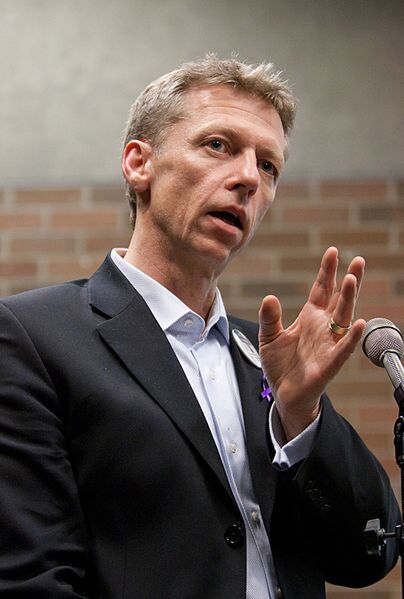 Datei:James Orbinsky.jpg