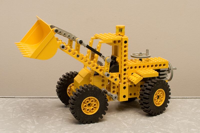 Datei:Lego Bagger.jpg